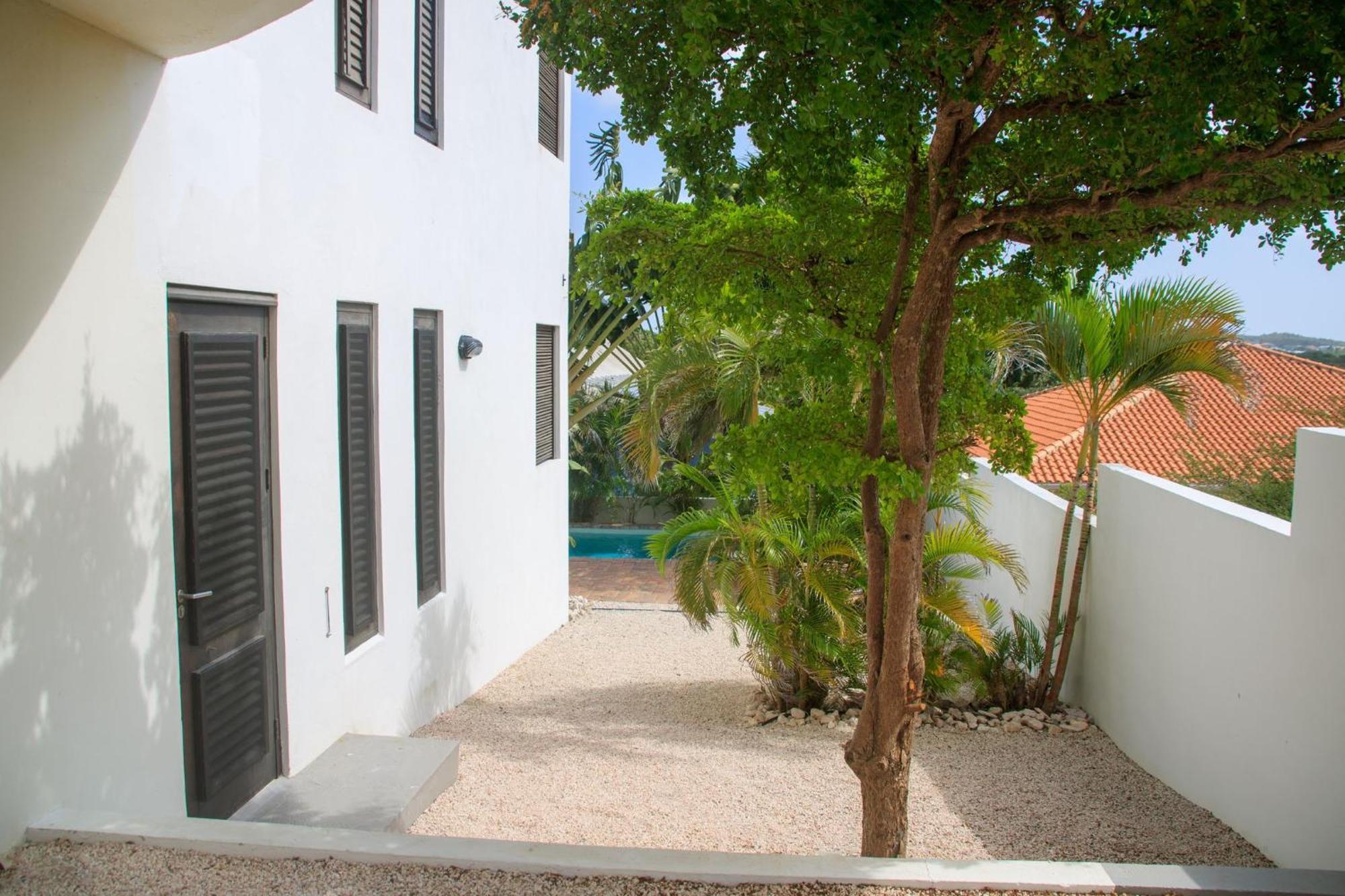 Major. Suites Curacao Willemstad Exteriör bild