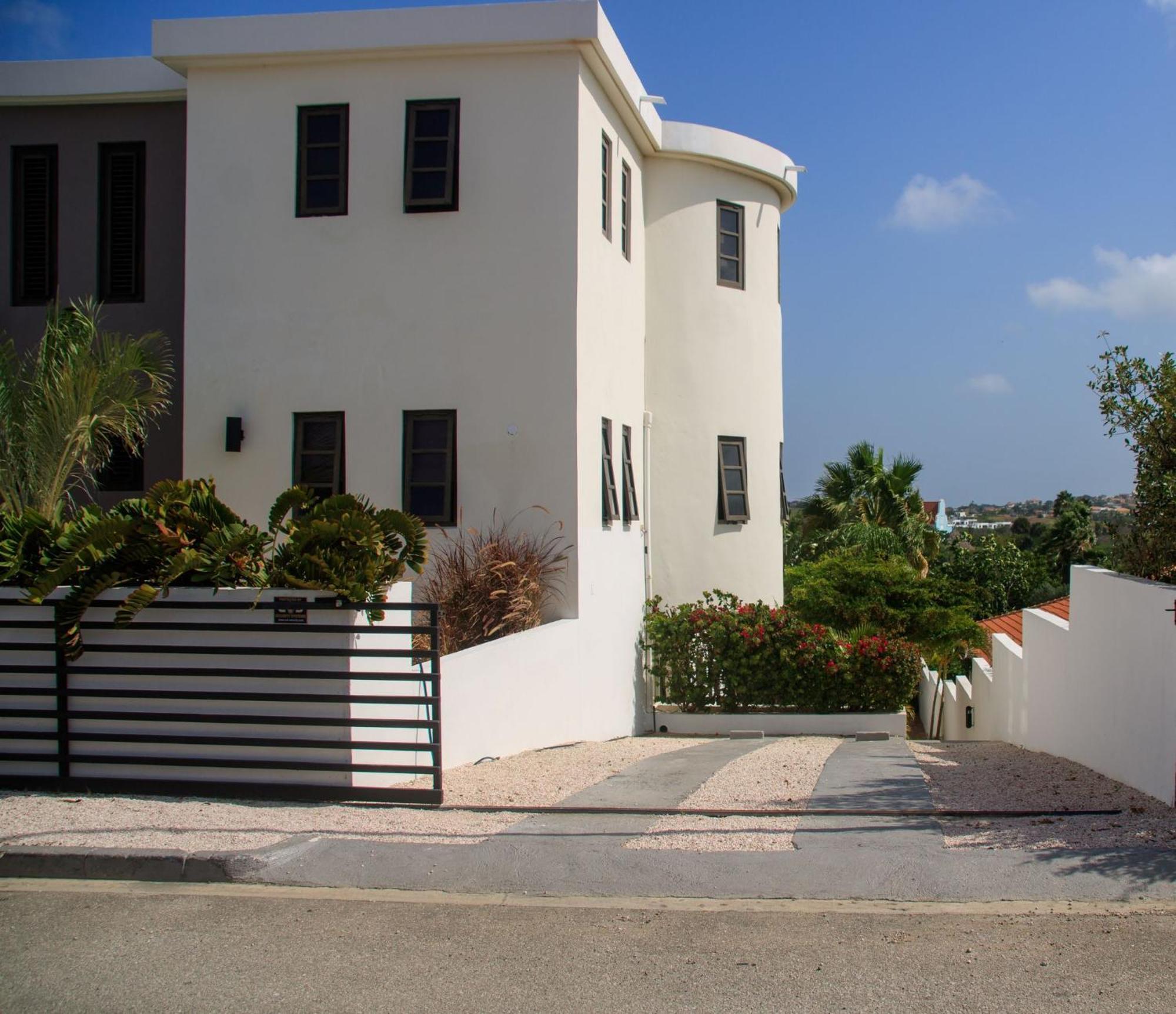 Major. Suites Curacao Willemstad Exteriör bild
